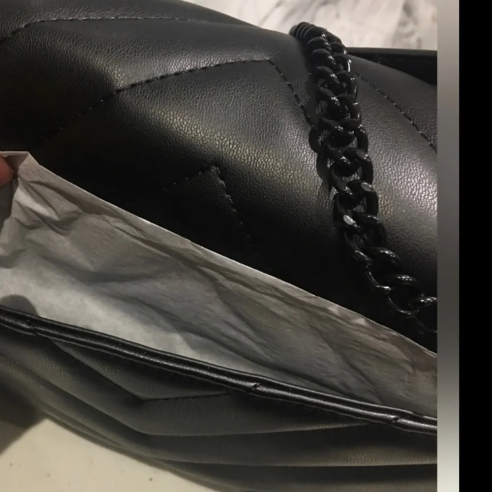 Black Dkny Crossbody Bag - Picture 8 of 12